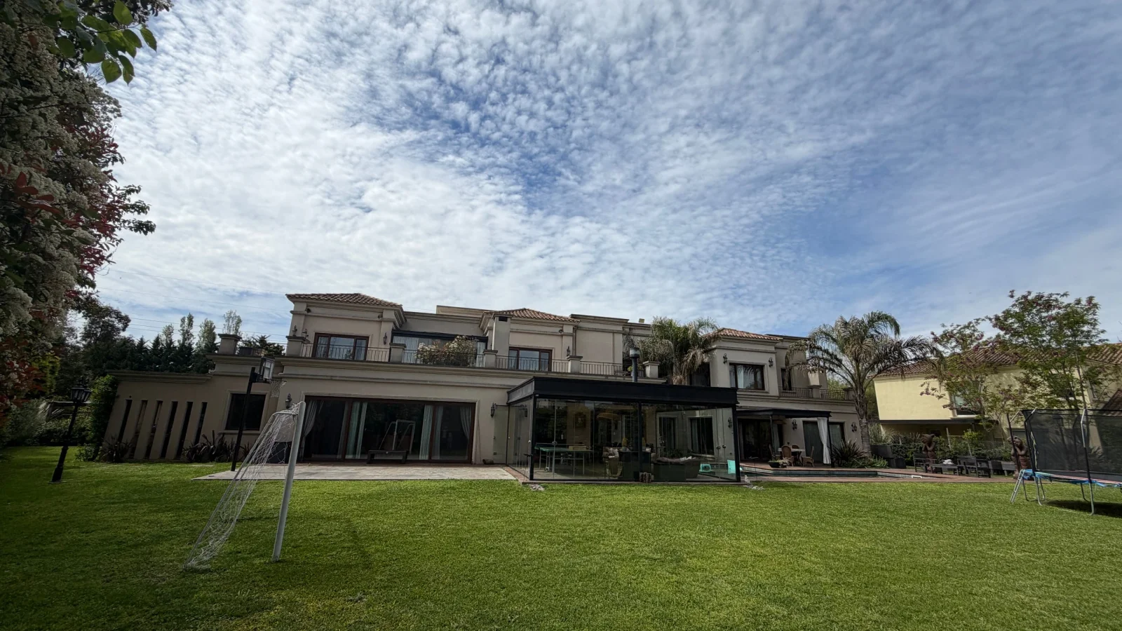 Casa en venta c/ cochera en Bella Vista - Imagen 4
