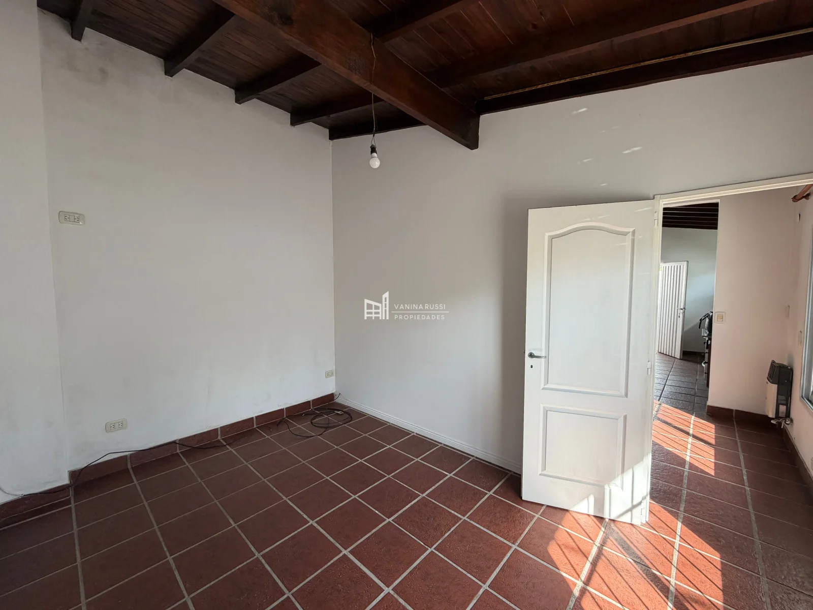 DEPTO DOS AMBIENTES EN ALQUILER - INGENIERO MASCHWITZ - Imagen 5