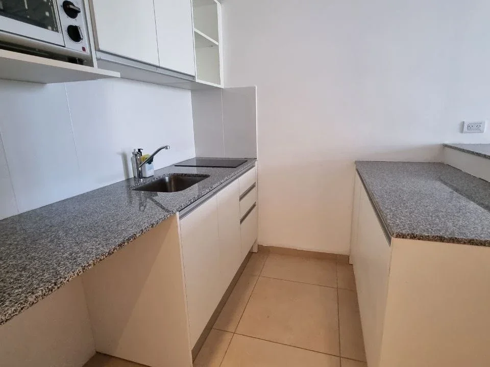 Monoambiente amplio en alquiler Callao 1500 - Imagen 4