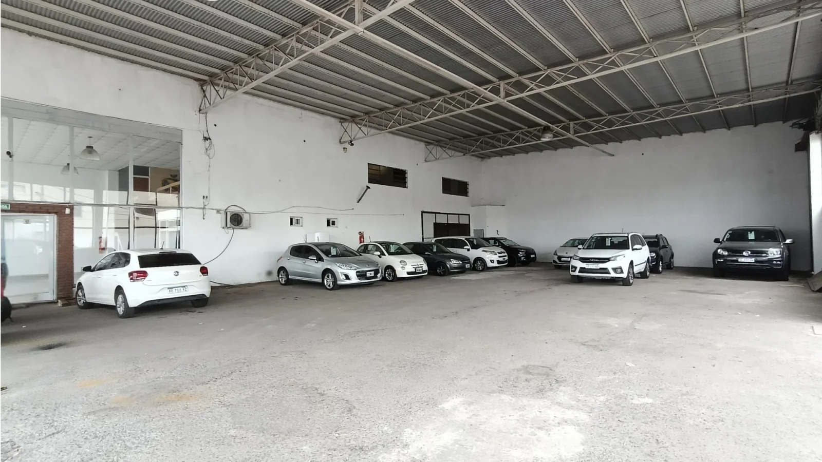 Galpón/Local 1150m² S/Lote 40x28 - Imagen 3