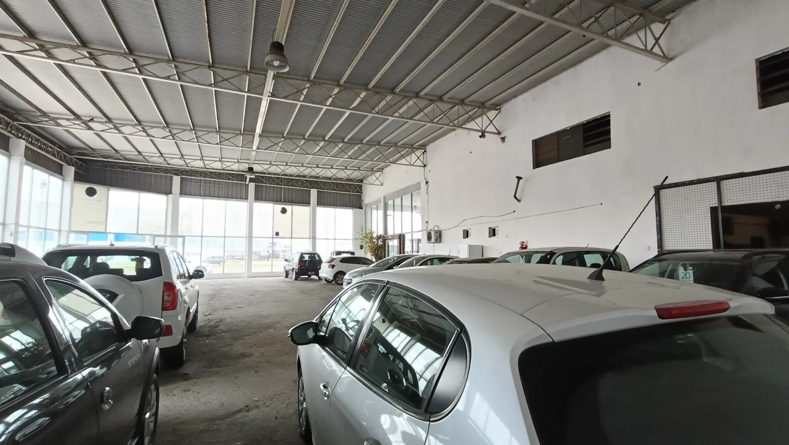 Galpón/Local 1150m² S/Lote 40x28 - Imagen 4