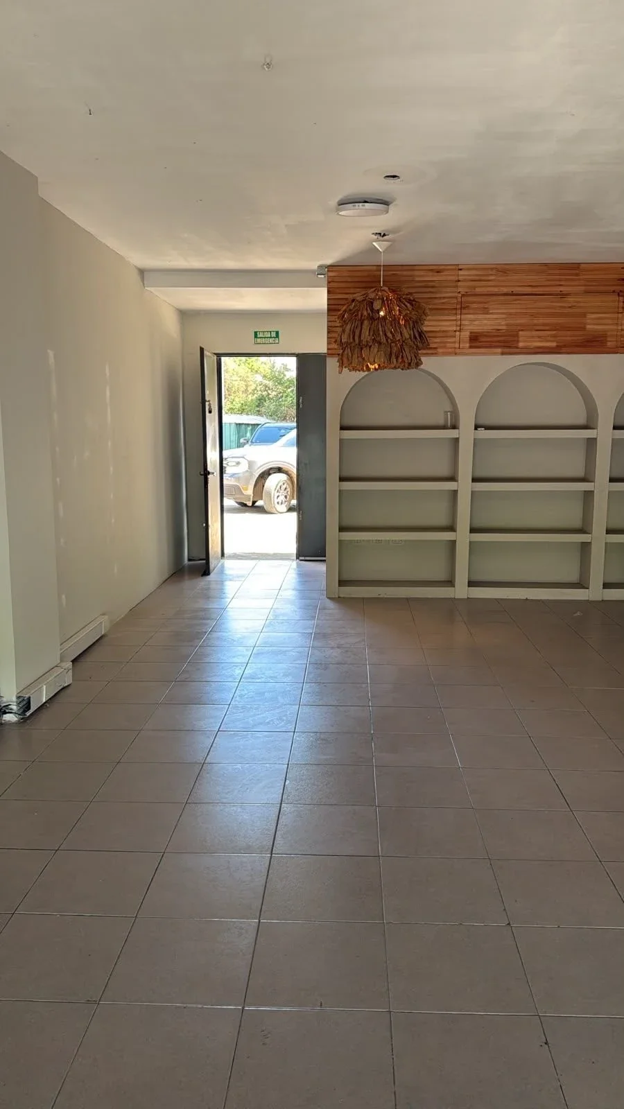 Local 80m² en 2 Plantas en Colectora Ramal Pilar - Imagen 3
