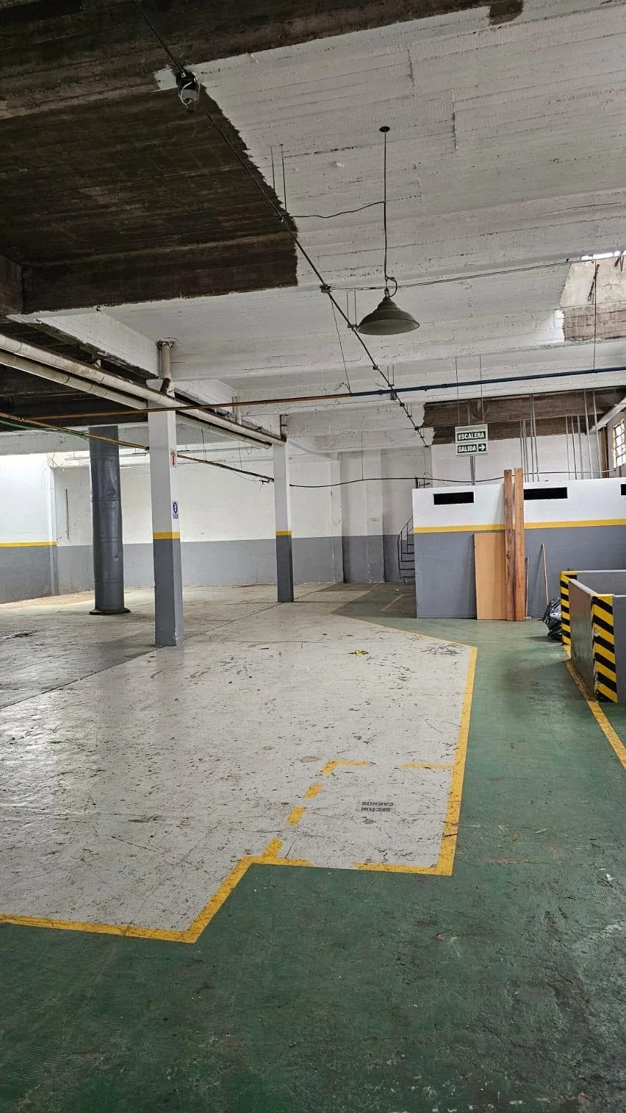 Galpón 1800m² en 2 plantas - Imagen 3