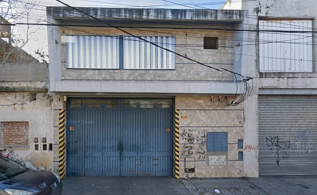 Galpón 470m² S/Lote 8,66x35 C/Oficinas; Baños - Imagen 2