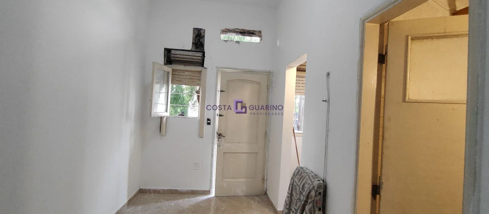 PH de 2 ambientes planta baja al frente - Imagen 3