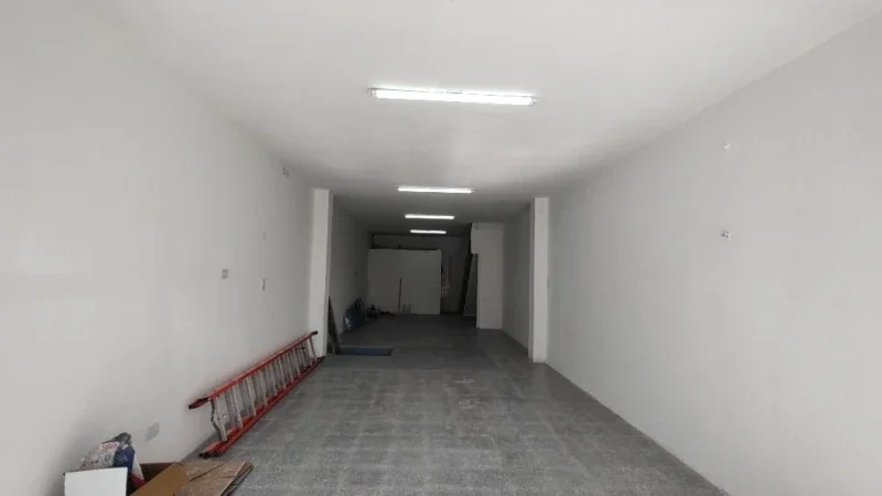 Local de 192m² distribuido en 3 plantas de 64m² cada una (4X16) sobre Avenida Juan Manuel de Rosas - Imagen 3