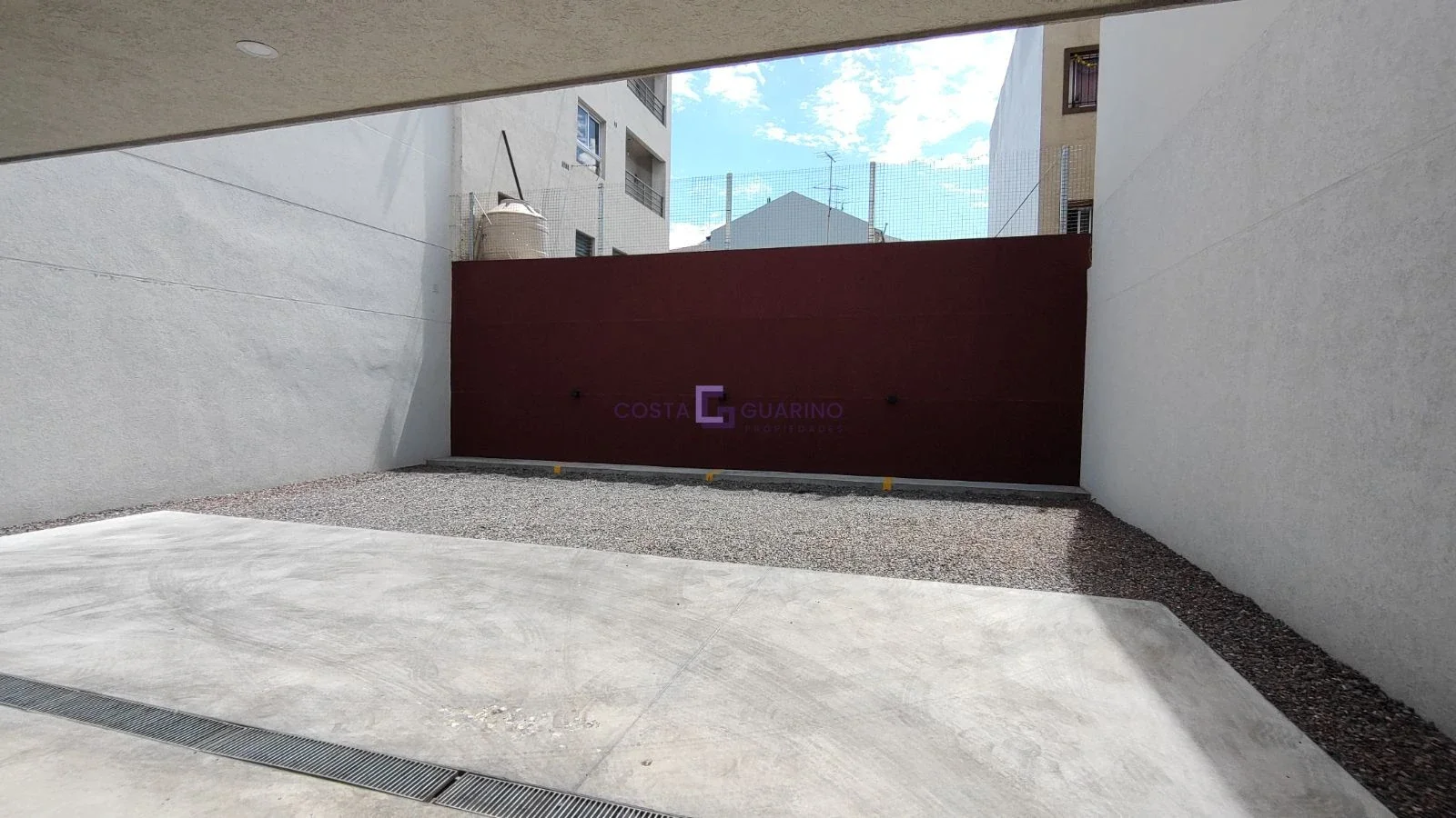 Excelente departamento de 2 ambientes en 3º piso al frente con balcón y terraza - Imagen 3