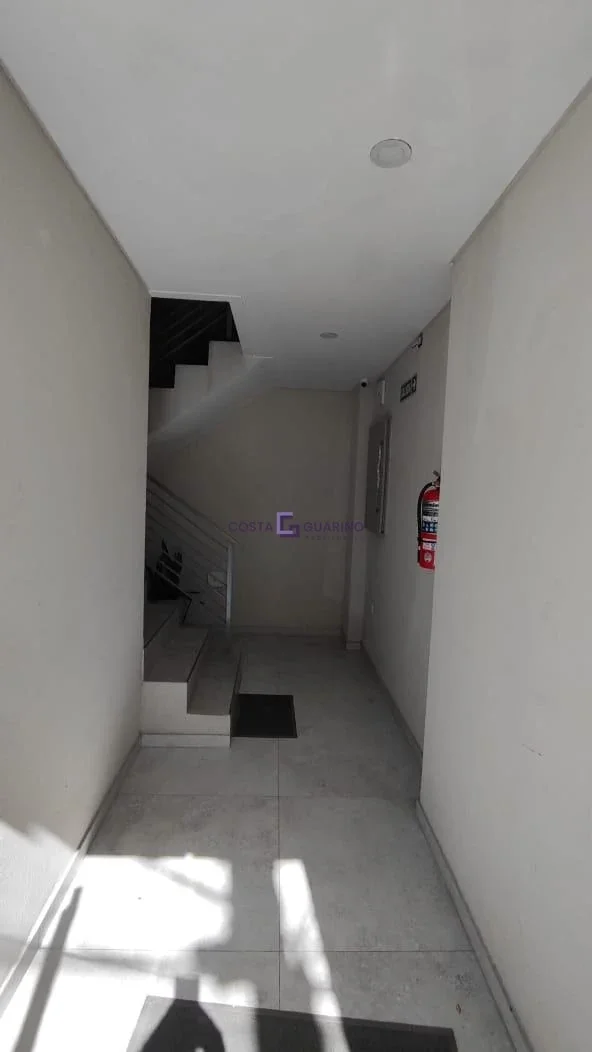 Excelente departamento monoambiente en primer piso al contrafrente - Imagen 2