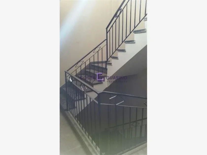 Departamento de 3 ambientes en 2º piso interno con balcón y terraza compartida - Imagen 3
