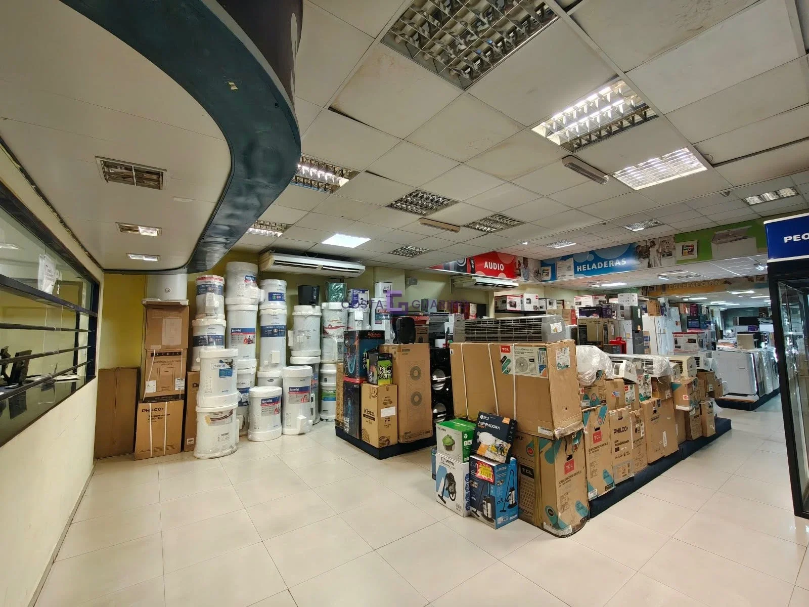Excelente local comercial de 740 m² cubiertos en Avenida Juan Manuel de Rosas - Imagen 5