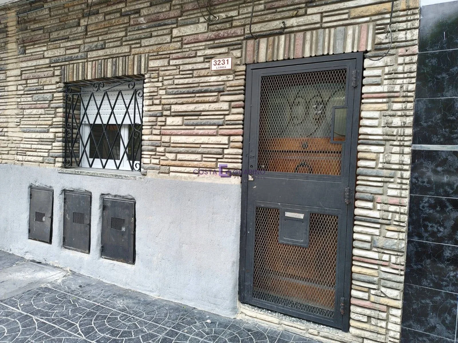 PH de 2 ambientes al frente con patio - Imagen 1