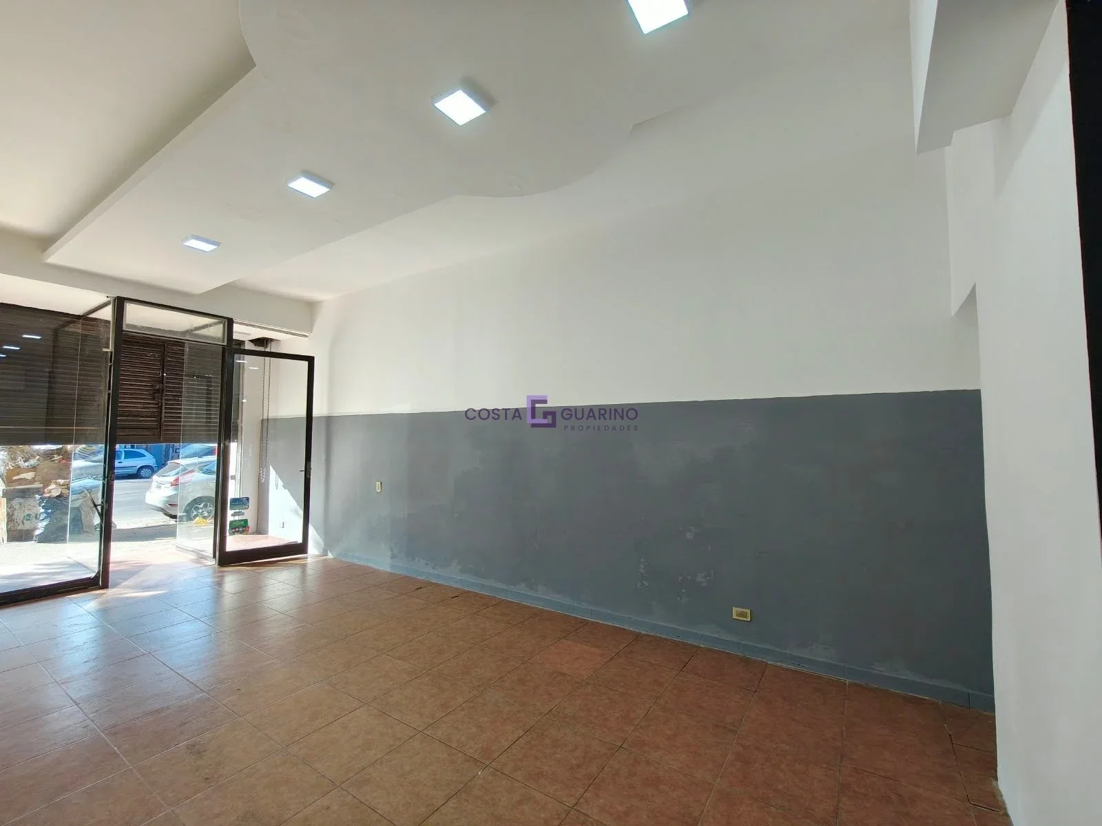 Local de 50 m² ubicado en Avenida Juan Manuel de Rosas - Imagen 4