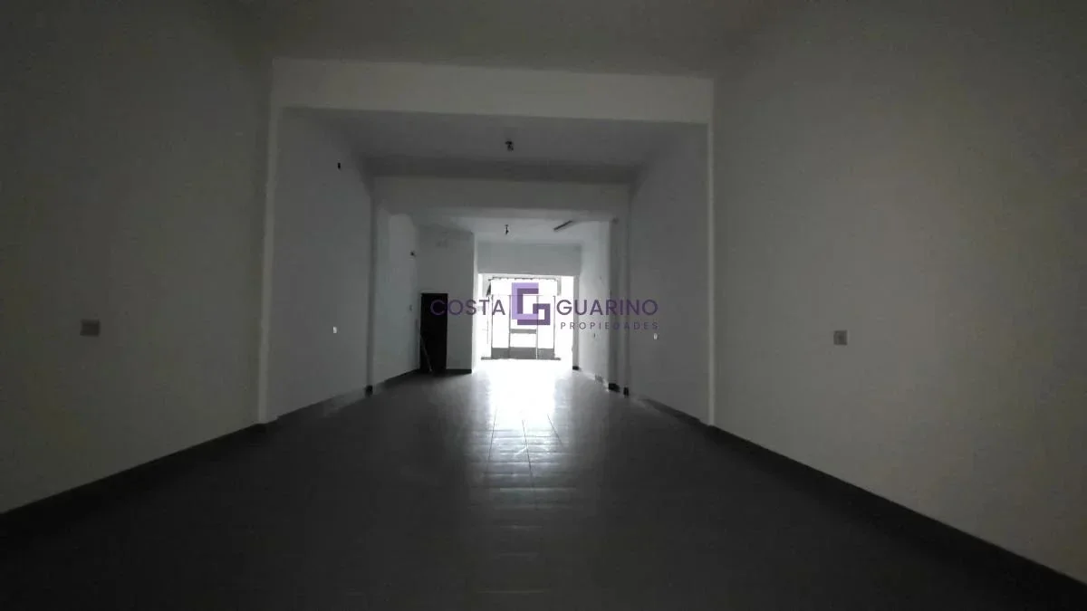 Local comercial de 80 m² ubicado sobre Avenida Juan Manuel de Rosas - Imagen 4