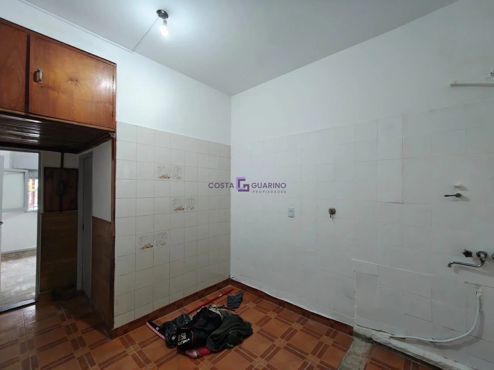 PH de 2 ambientes al frente con patio - Imagen 4