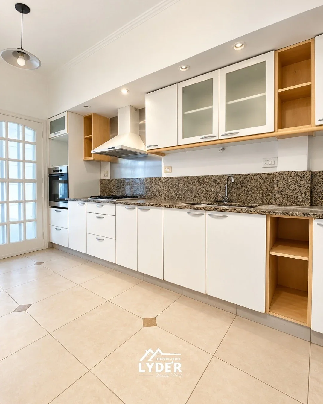 Casa en venta c/ cochera. Cervantes 274. - Imagen 5