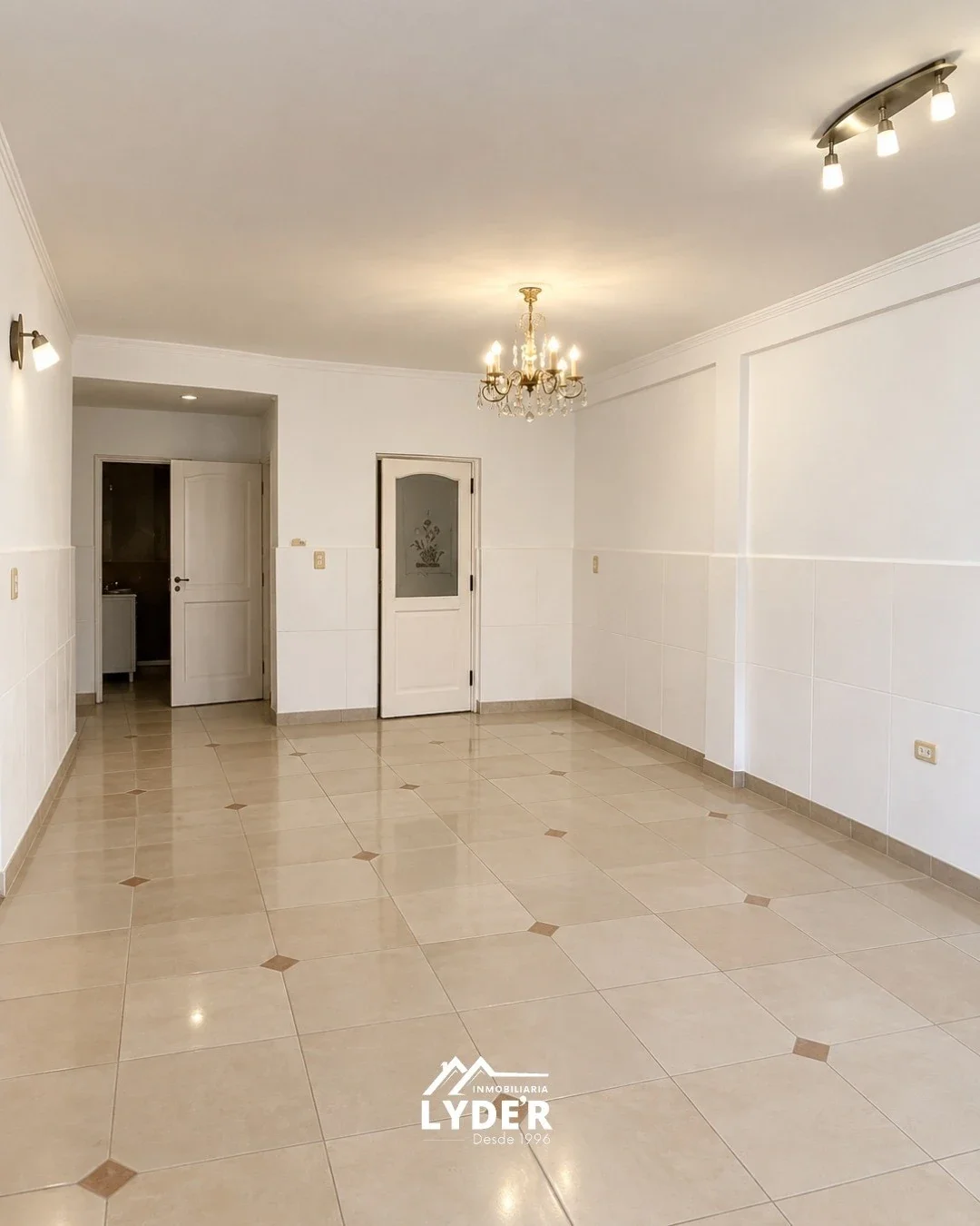 Casa en venta c/ cochera. Cervantes 274. - Imagen 2