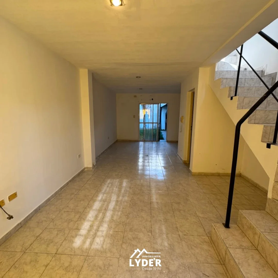 Dúplex en venta c/ cochera. Avenida Italia 1347. - Imagen 5