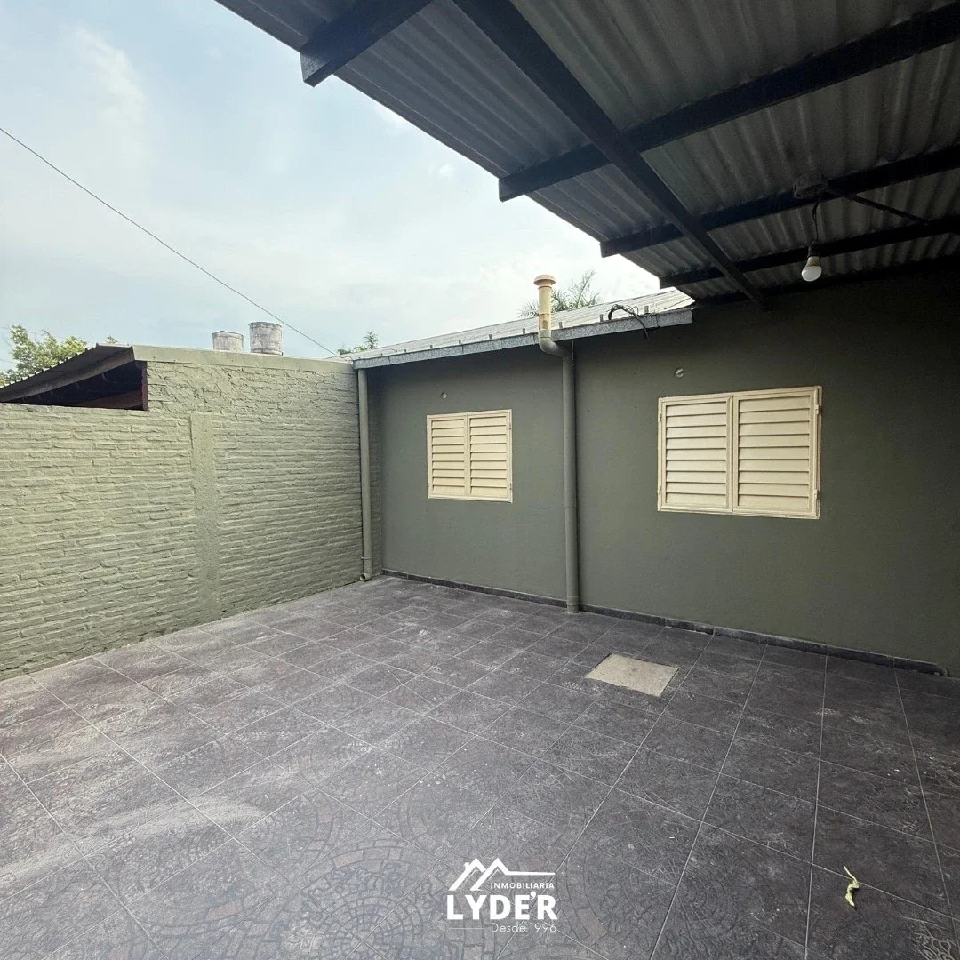 Casa en alquiler c/ cochera en Barberan - Imagen 2