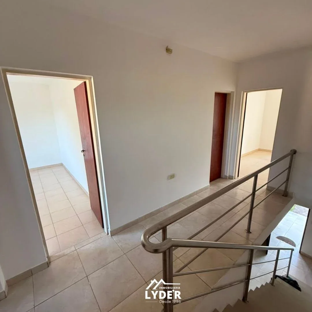 Casa en alquiler c/ cochera en Villa Aeropuerto - Imagen 5