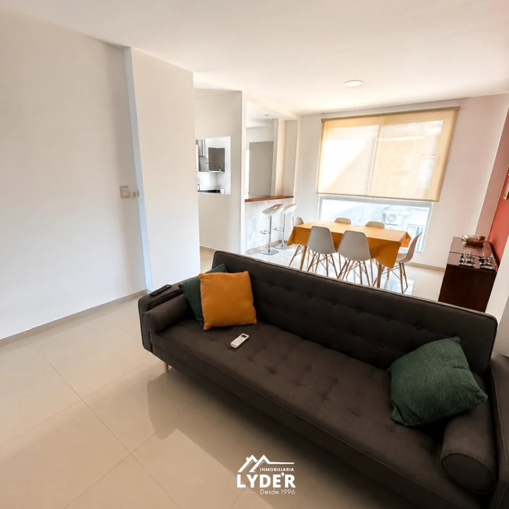 Departamento 1 dormitorio c/ cochera. Coning IV. Avenida Italia 430. - Imagen 2