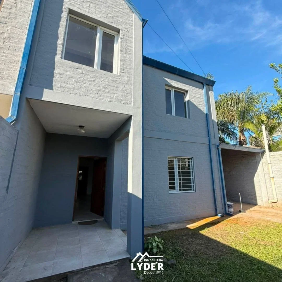 Casa en alquiler c/ cochera en Villa Aeropuerto - Imagen 2