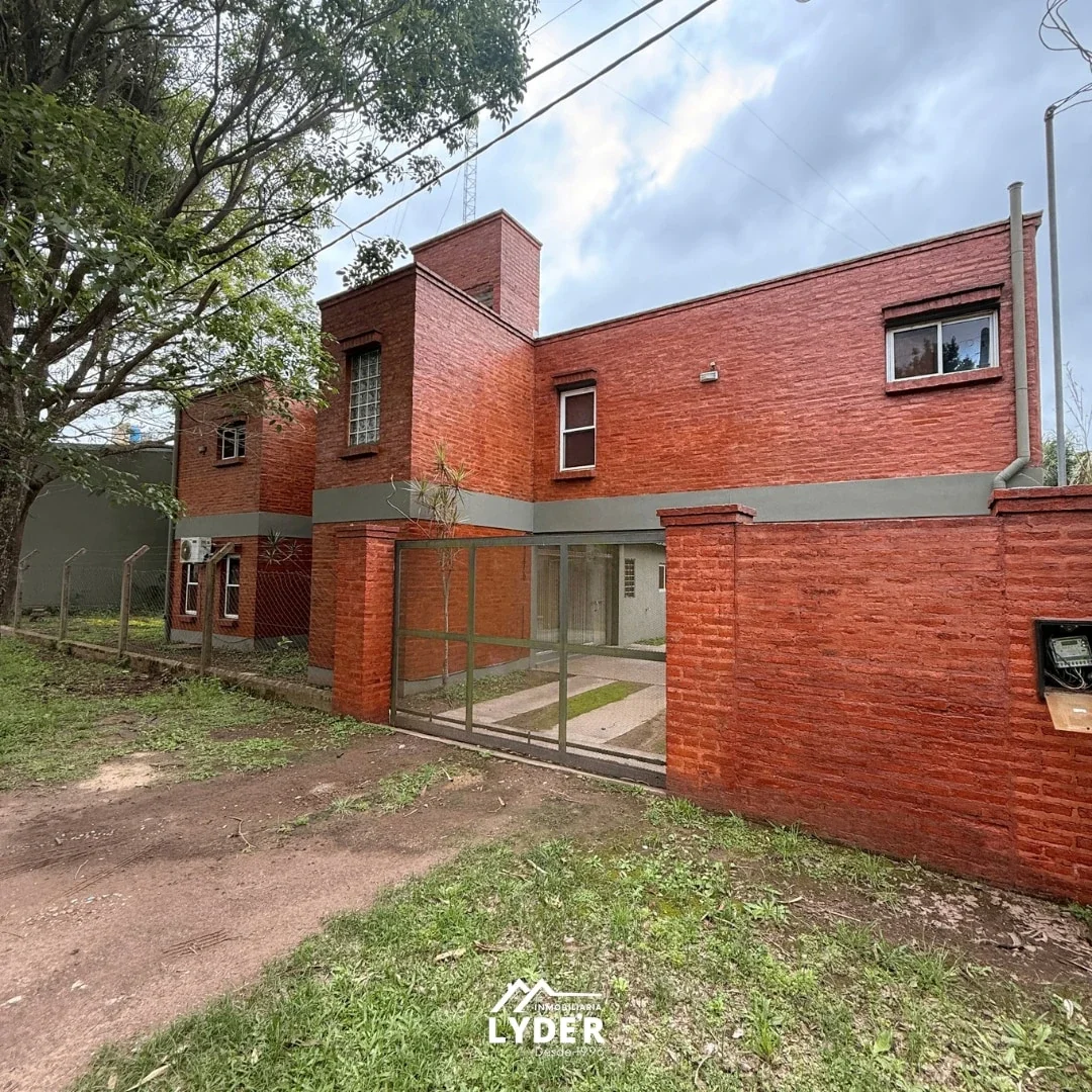 Casa en alquiler c/ piscina en Villa Fabiana - Imagen 1