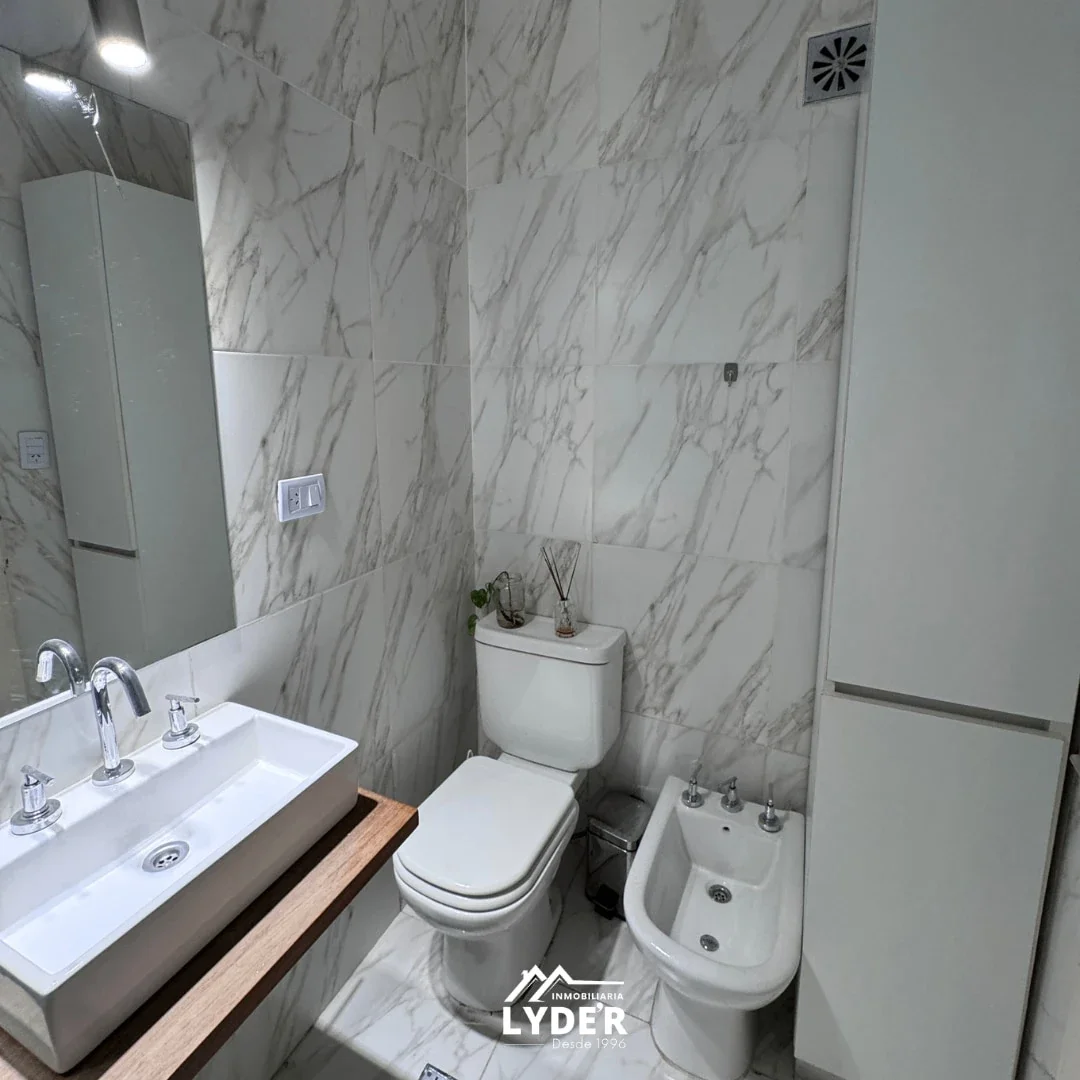 Departamento amoblado. Cordoba esq. Lopez y Planes con cochera - Imagen 4