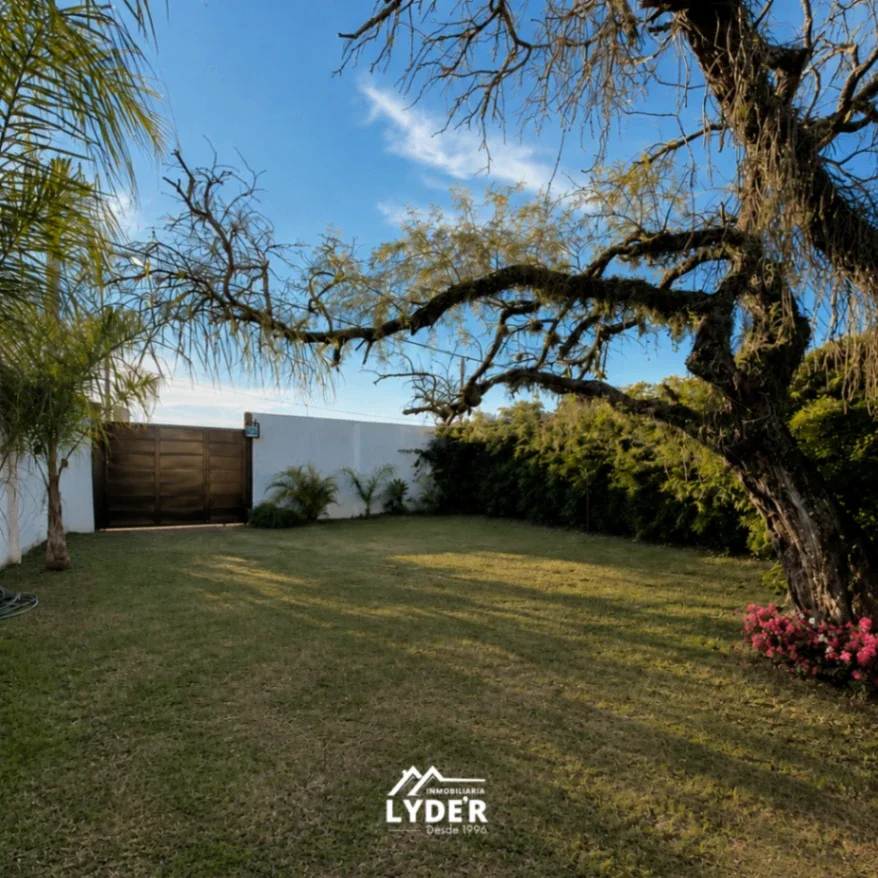 Casa Premium en venta c/ cochera en Barrio Norte - Imagen 2