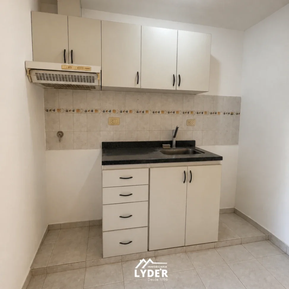 Dúplex en venta c/ cochera. Avenida Italia 1347. - Imagen 4