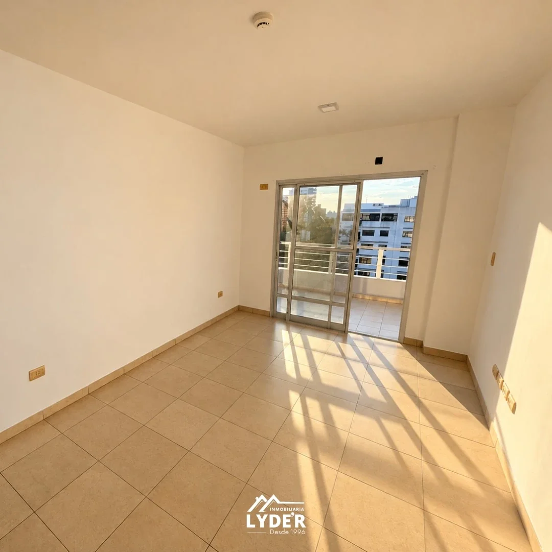 Departamento de 2 habitaciones c/ cochera en Microcentro - Mitre 166 - Imagen 2