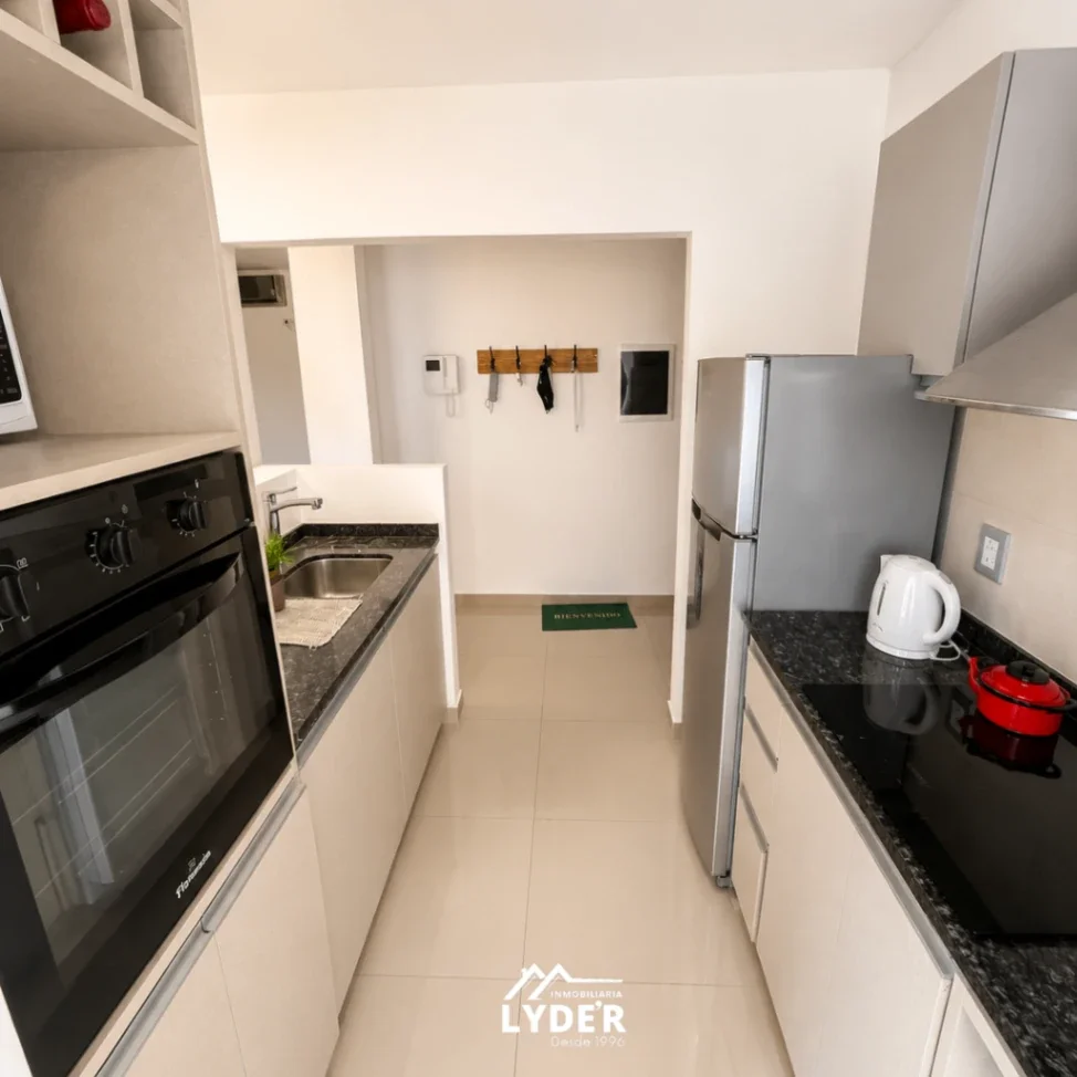 Departamento 1 dormitorio c/ cochera. Coning IV. Avenida Italia 430. - Imagen 3