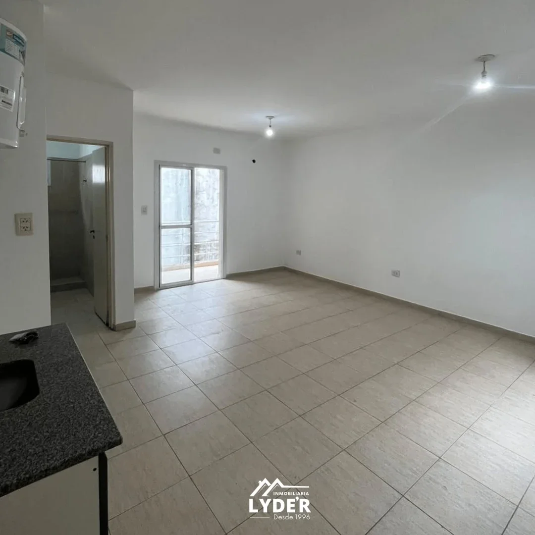 Toledo 660. Dpto G. Tercer piso. - Imagen 3