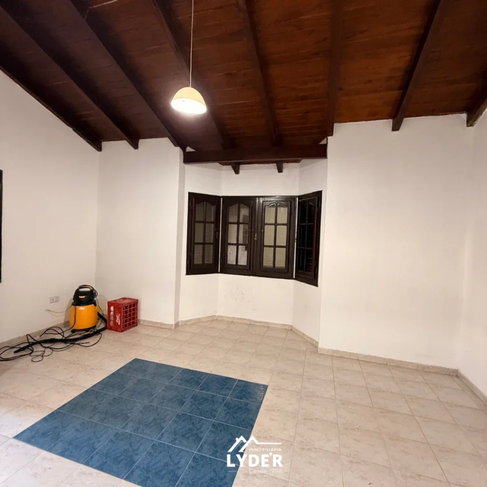 Casa en alquiler c/ cochera. Leandro N. Alem 545. - Imagen 5