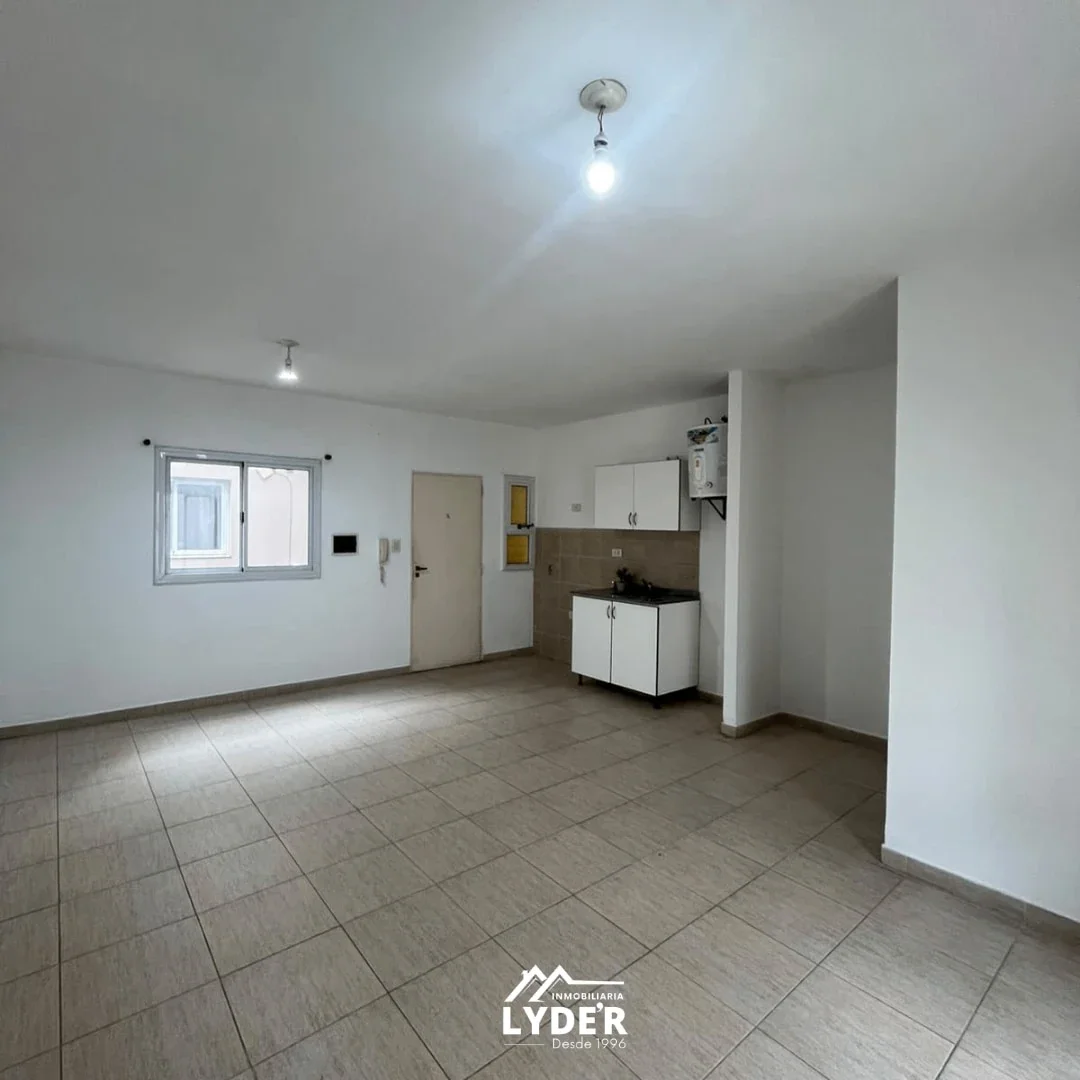 Toledo 660. Dpto G. Tercer piso. - Imagen 2