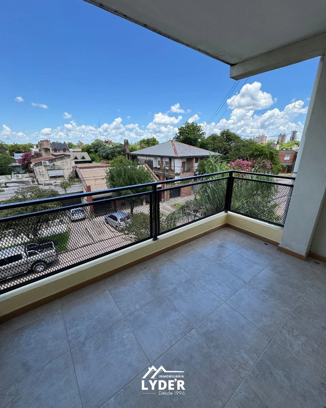 Departamento en alquiler c/ cochera. Juan B. Justo 1545. - Imagen 2
