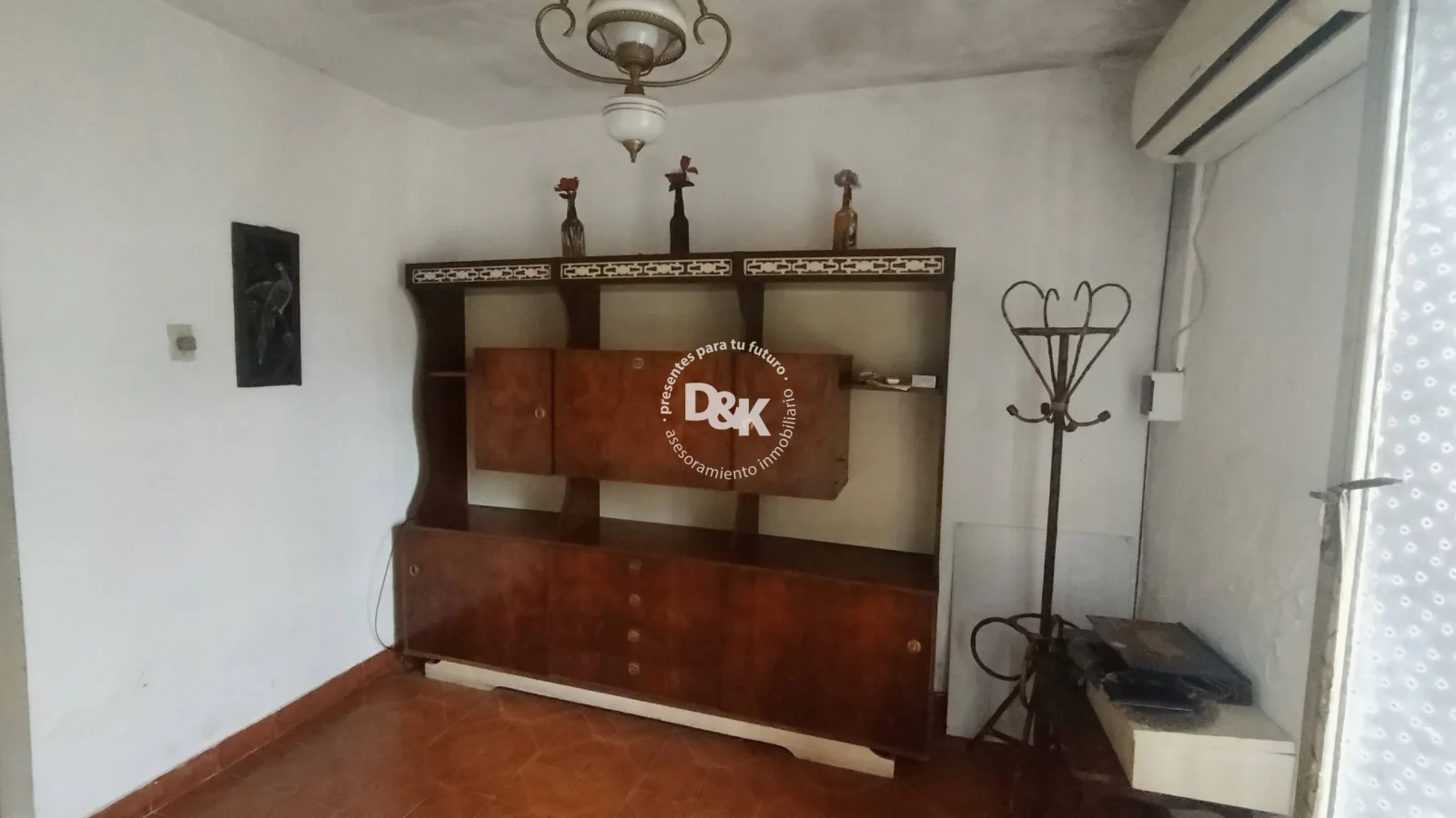 Casa en venta a refaccionar de 3 dormitorios en Jose Leon Suarez - Imagen 3