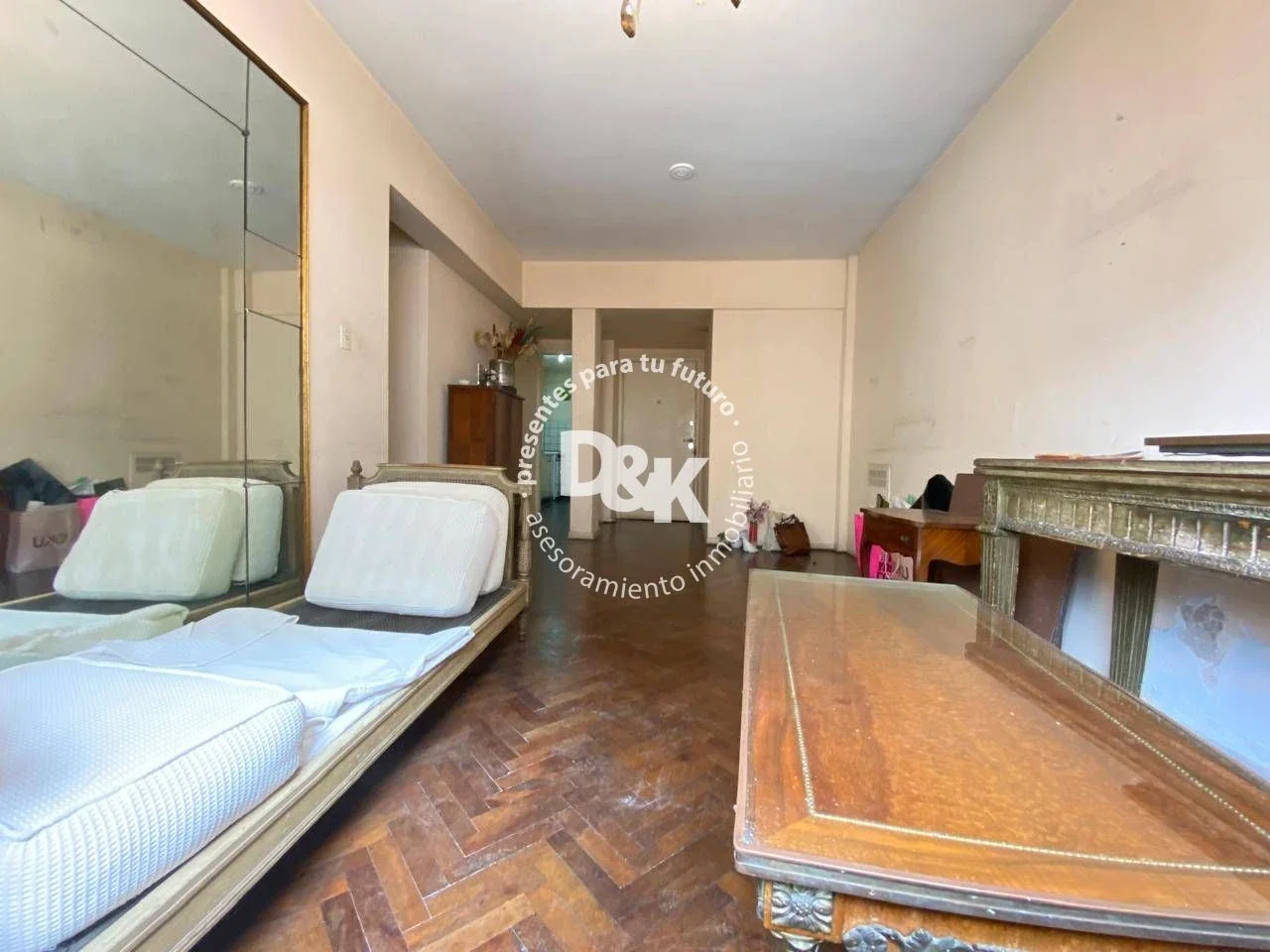 Departamento en venta de 2 dormitorios a refaccionar en Recoleta - Imagen 2