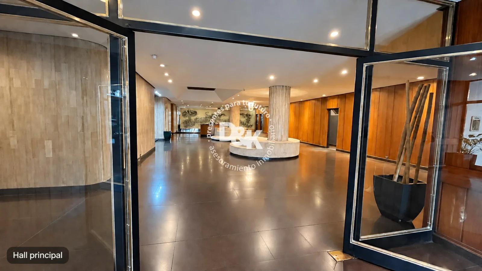 Departamento en alquiler de 3 dormitorios, dependencia y cochera en Barrio Norte - Imagen 1