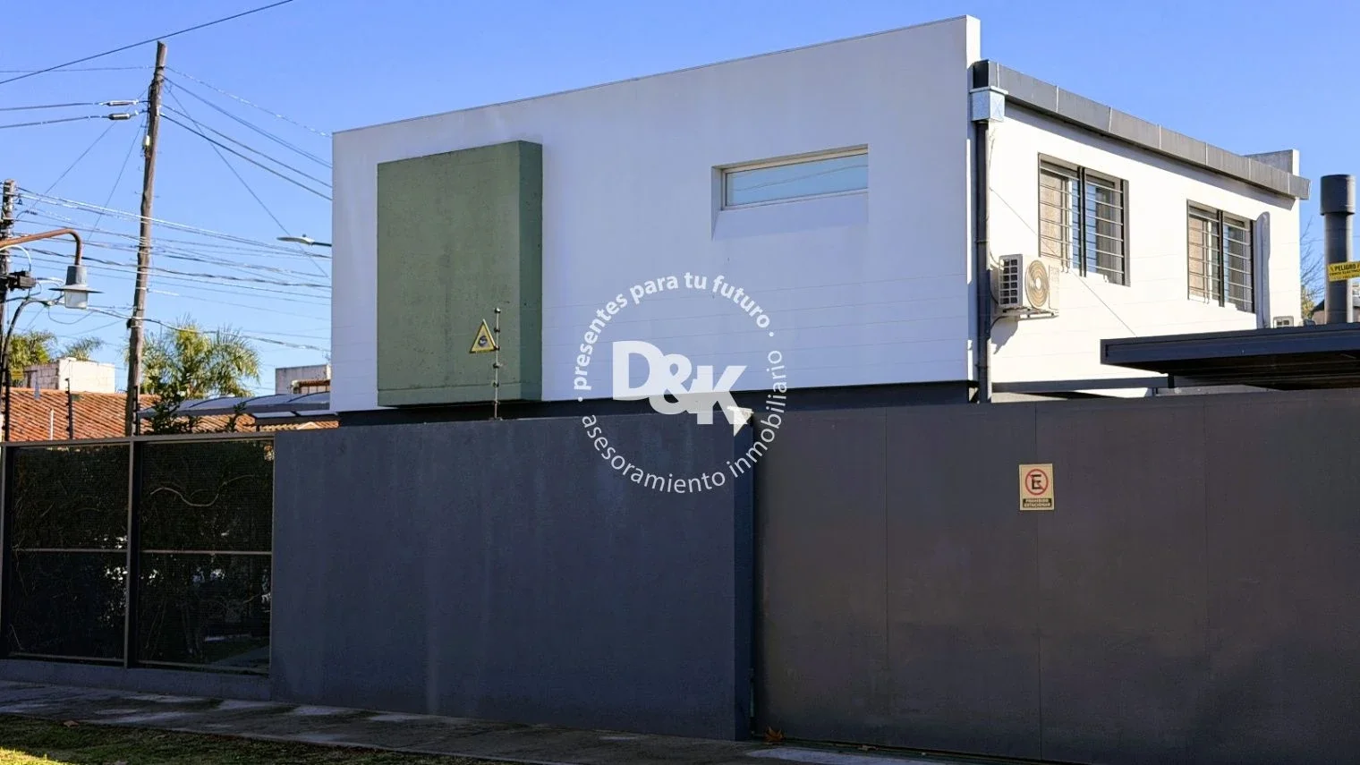 Casa en venta en Martínez — 3 dormitorios, principal en suite con vestidor - Imagen 1