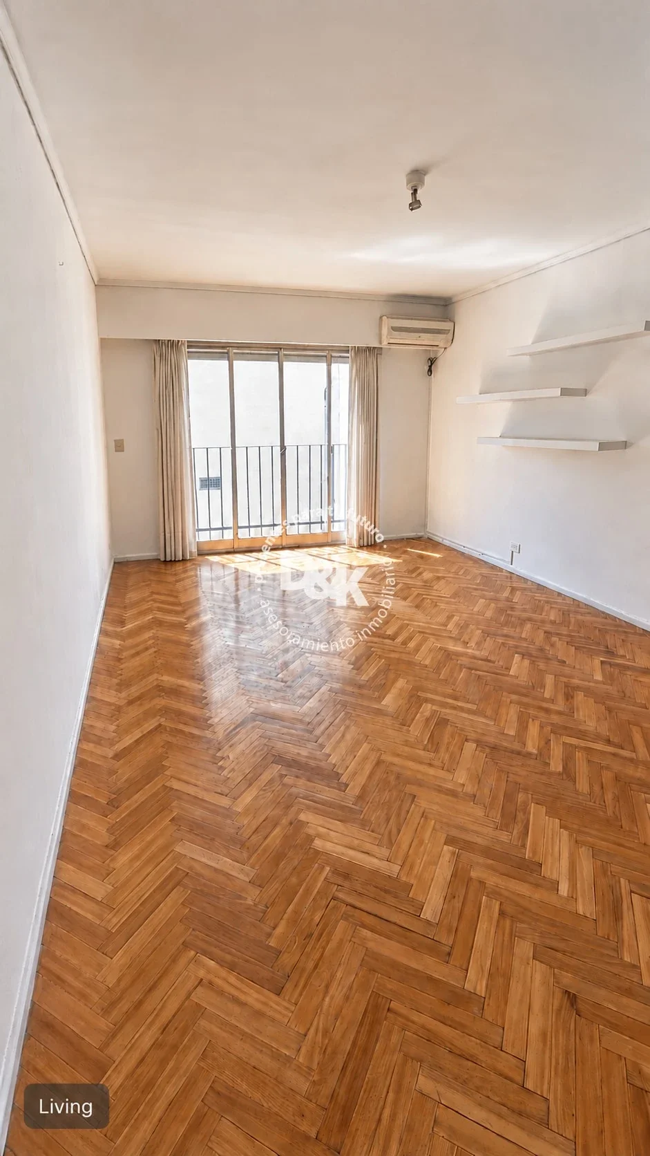 Departamento en alquiler de 3 dormitorios, dependencia y cochera en Barrio Norte - Imagen 2