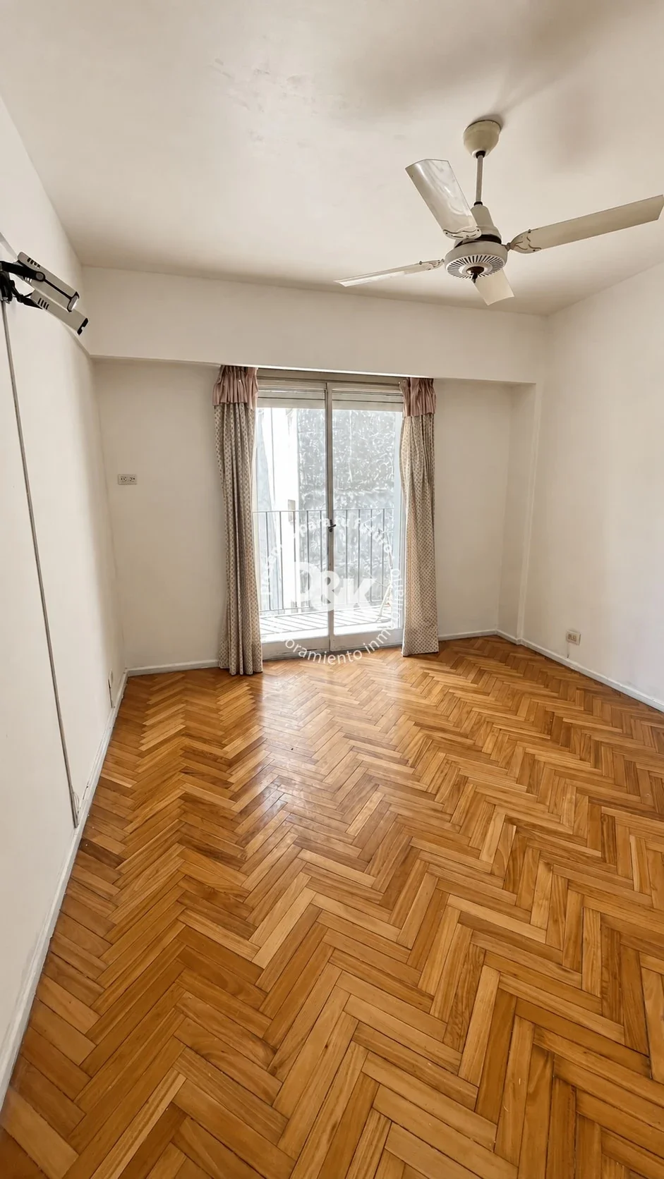 Departamento en alquiler de 3 dormitorios, dependencia y cochera en Barrio Norte - Imagen 4